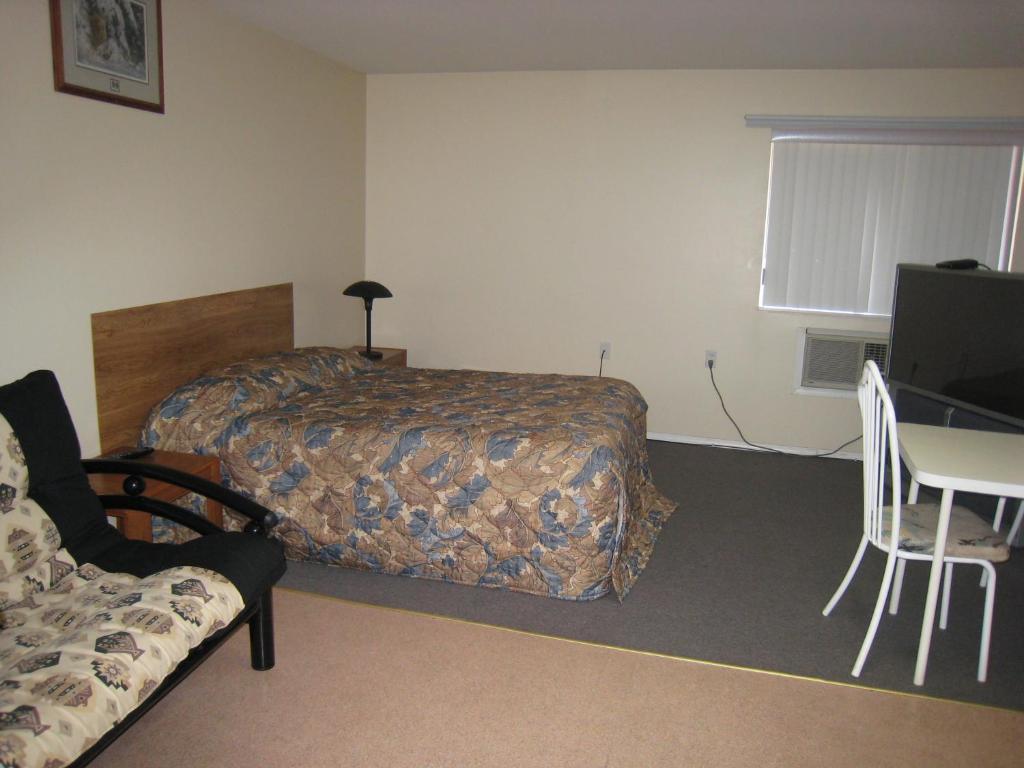 Fraser Bridge Inn And Rv Park Quesnel Oda fotoğraf